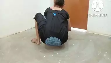 Indian Mom In Nighty Cleaning Home Show Porn Radar Your Priya Bhabhi