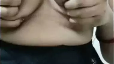 Tango girl Sweety Queen shows soft boobs with long nipples