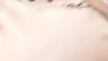 Sexy Tamil Wife Showing Boobs